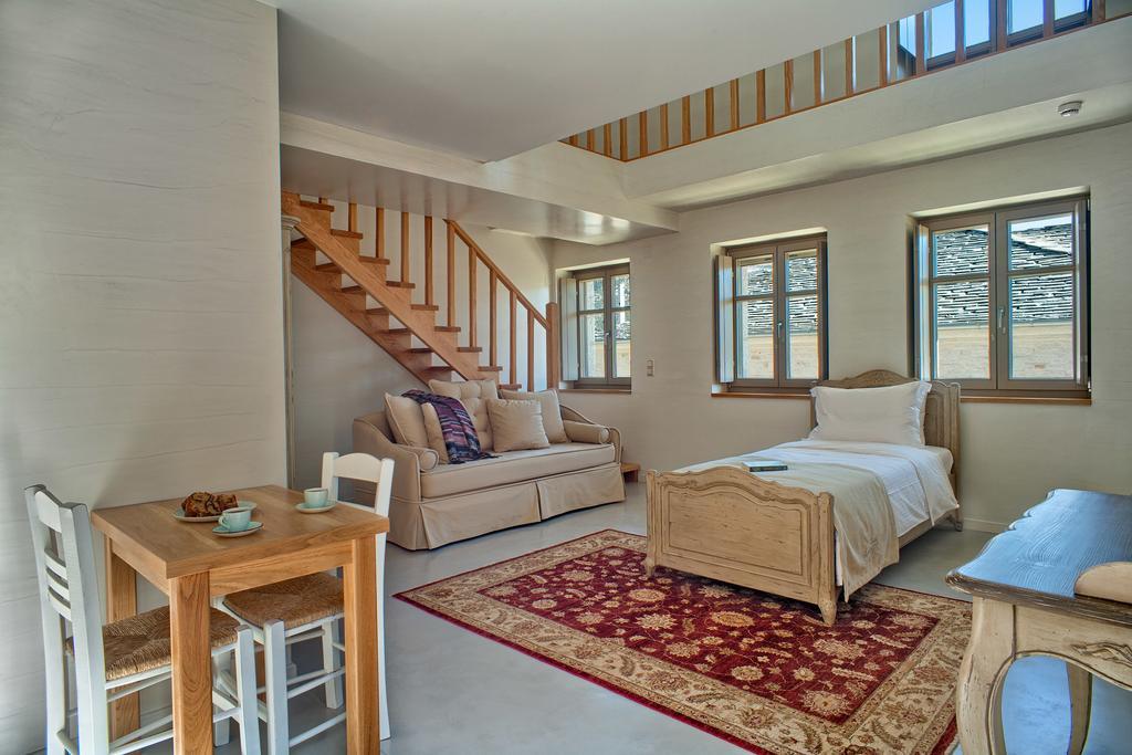 Haones Suites Ioannina Værelse billede