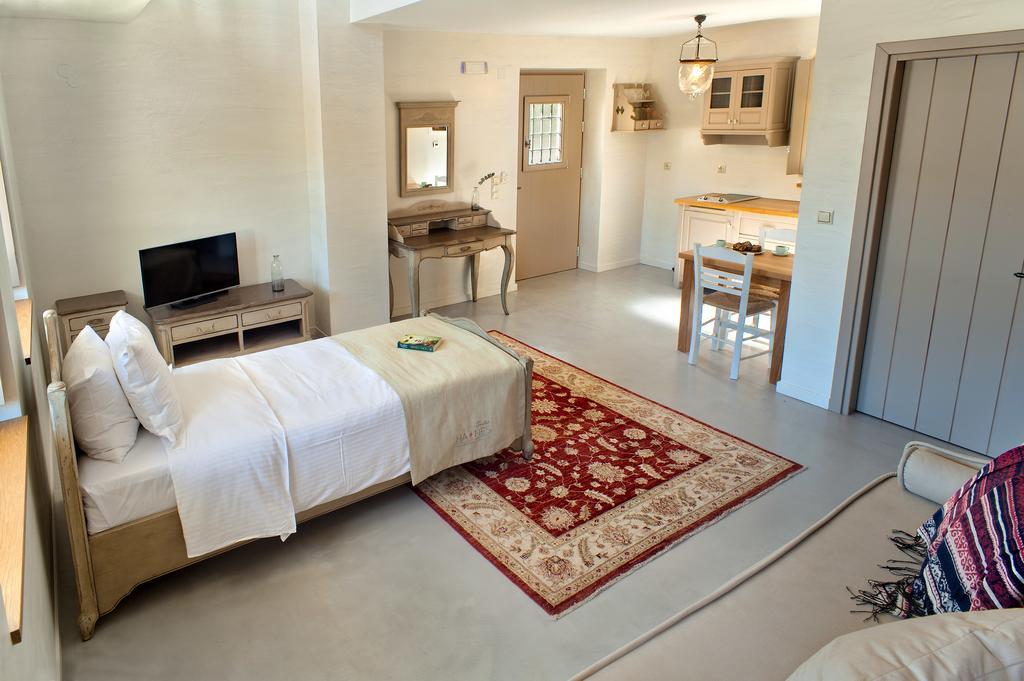 Haones Suites Ioannina Værelse billede