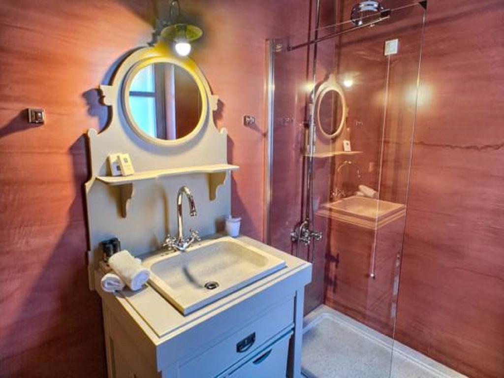 Haones Suites Ioannina Værelse billede